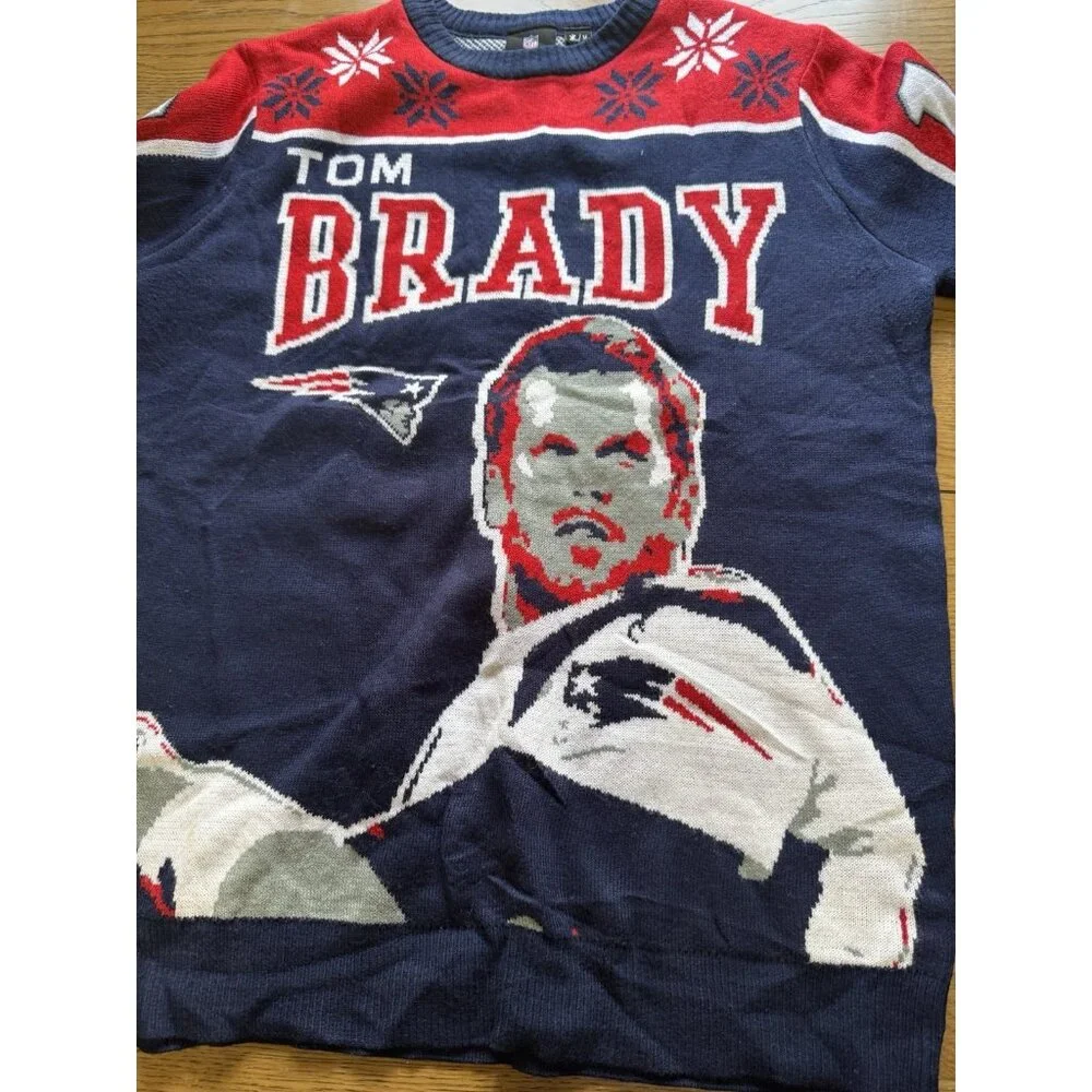 Tom Brady New England Patriots NFL Christmas‎ Sweater Size Medium Knit Holiday